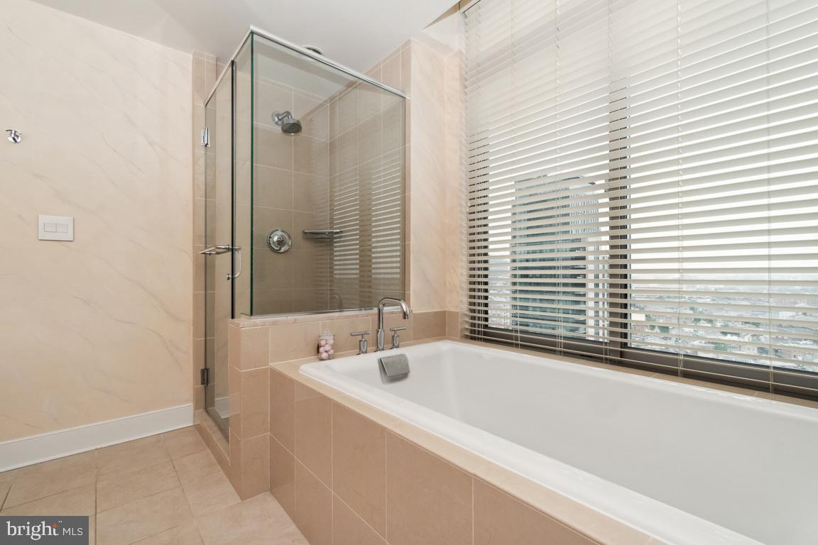 HARBOR EAST - Residential Lease