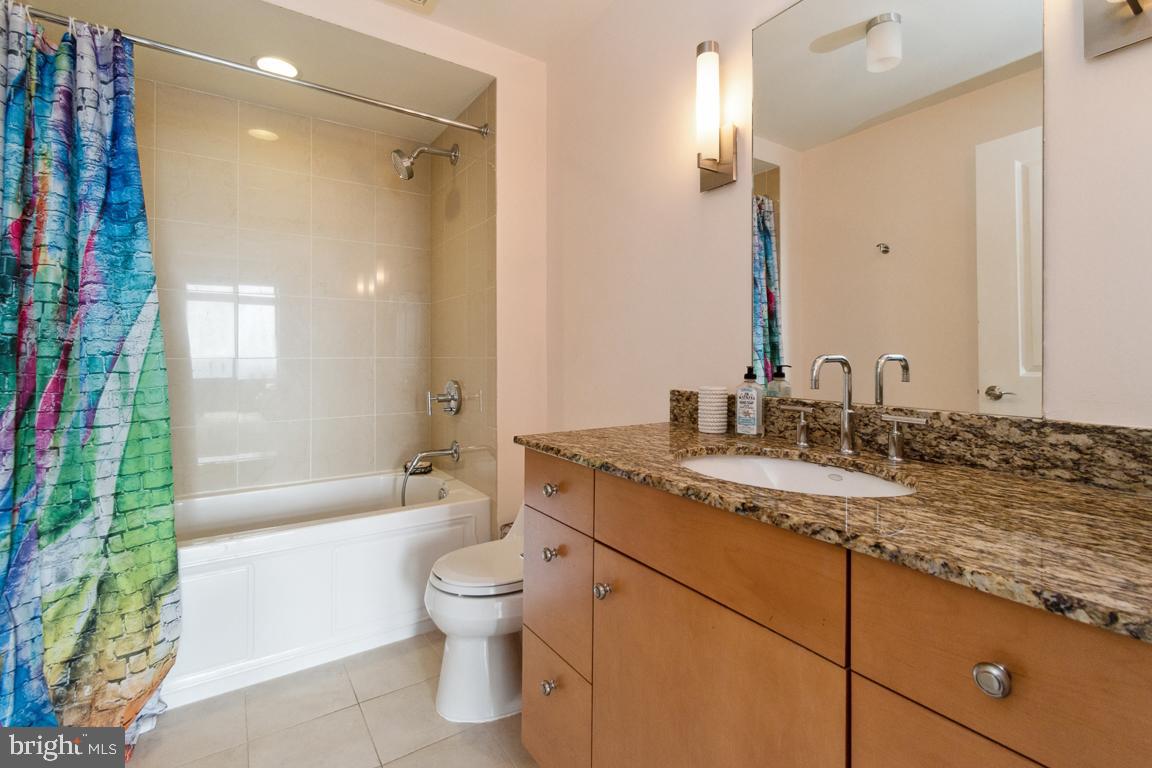 HARBOR EAST - Residential Lease