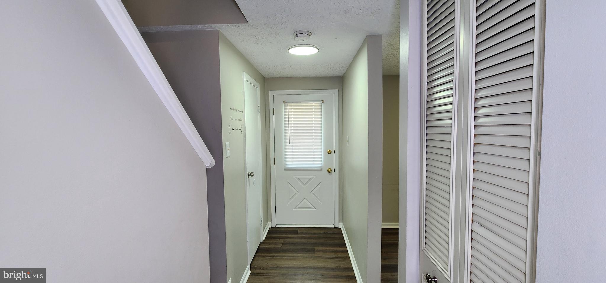 OAK POND - Residential Lease