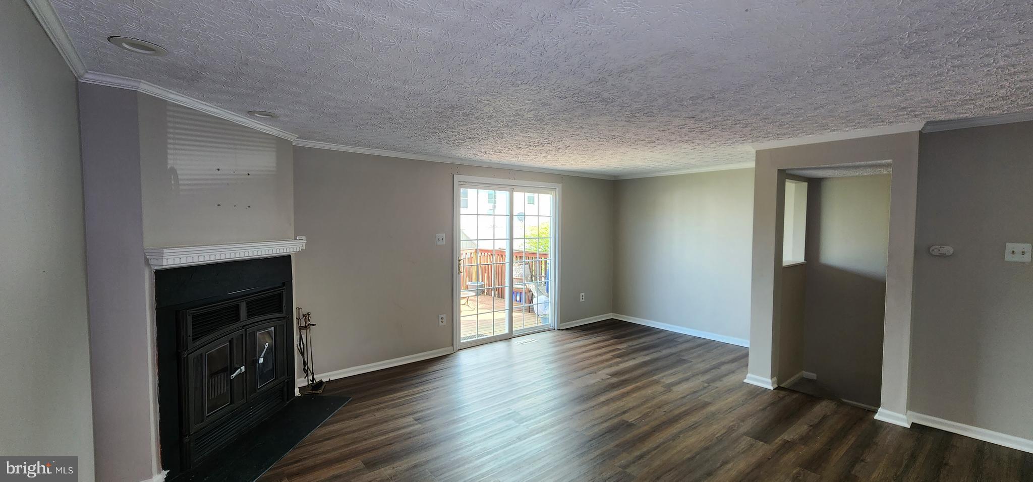 OAK POND - Residential Lease