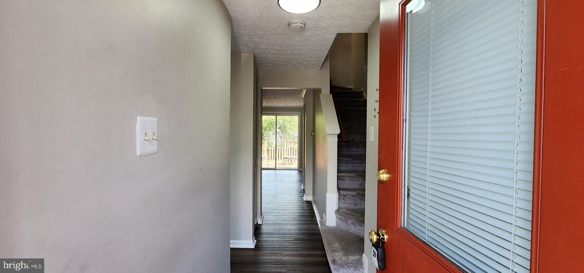 OAK POND - Residential Lease