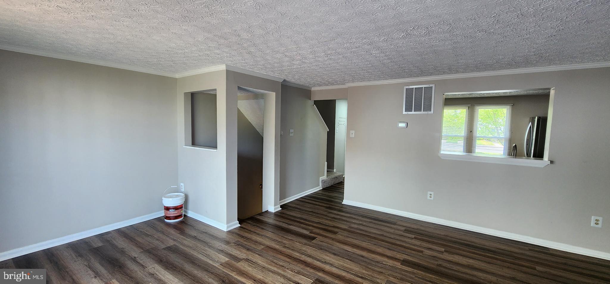 OAK POND - Residential Lease