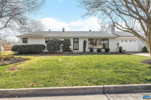 Homes For Sale - 1302 Lester Dr Dr<br/> CHARLOTTESVILLE, VA 22901