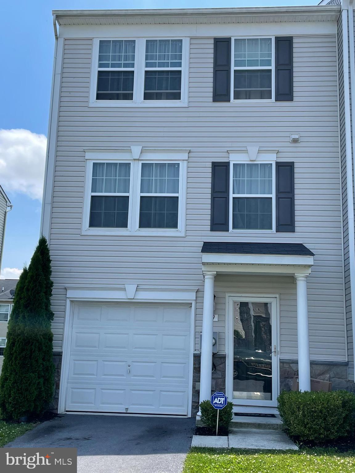 STONEBROOK VILLAGE - Residential