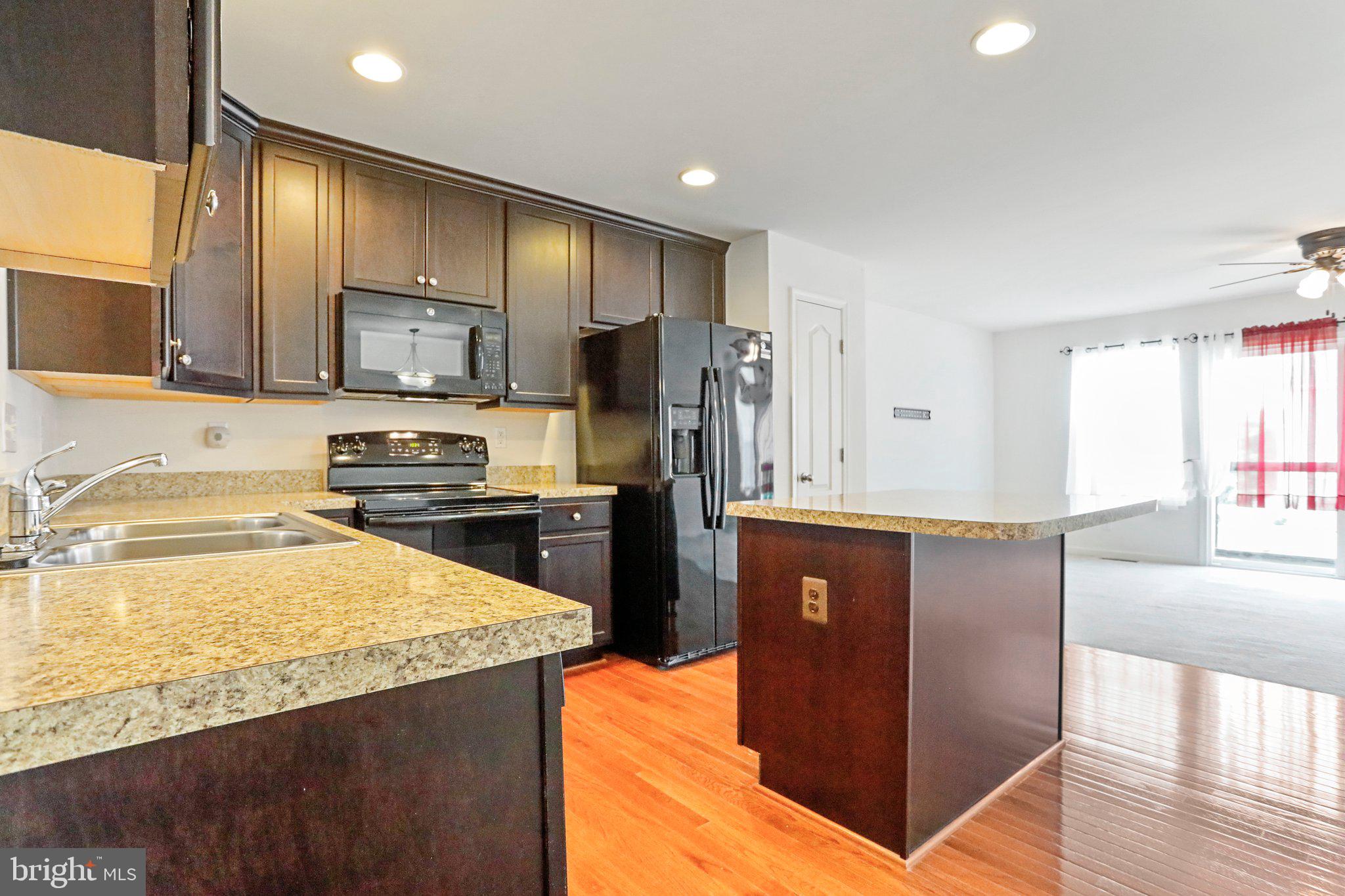 STONEBROOK VILLAGE - Residential