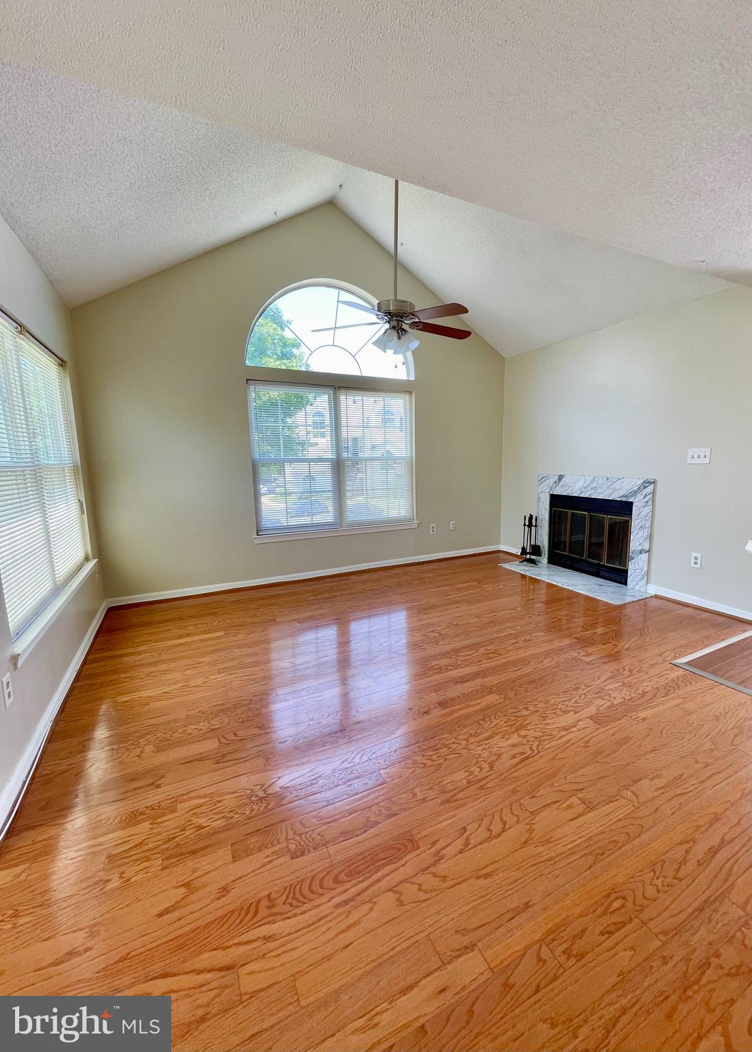 VISTAS 2 AT LAUREL - Residential