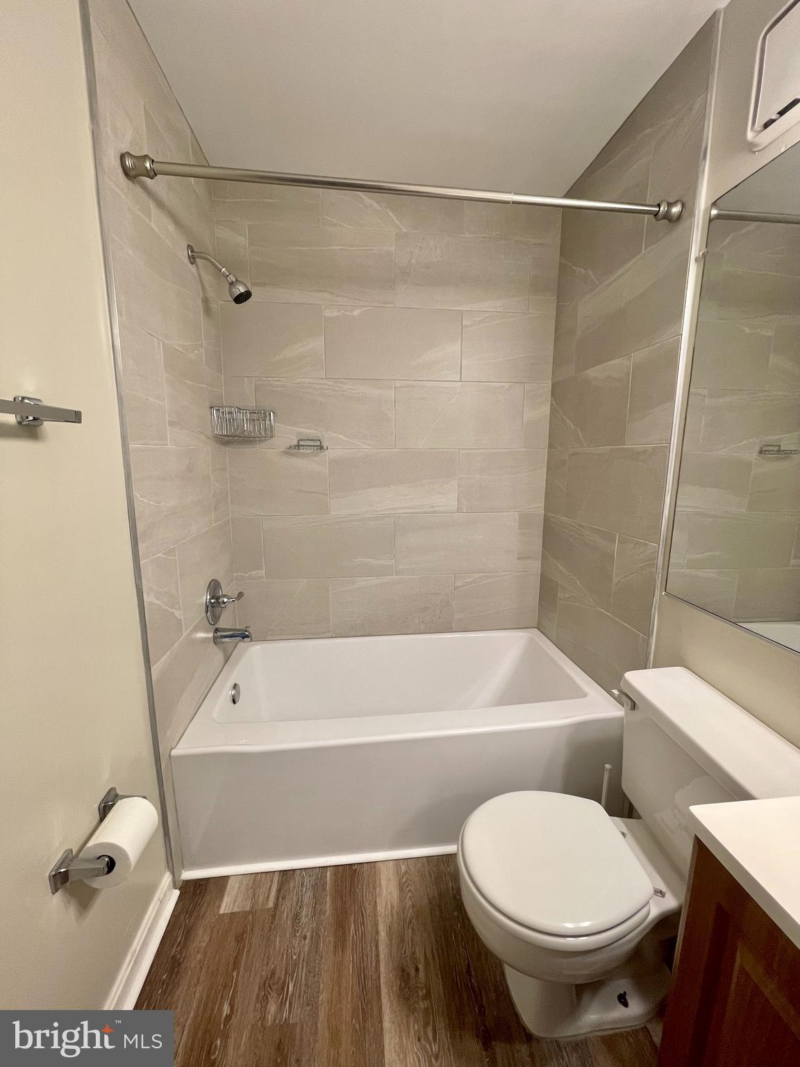 VISTAS 2 AT LAUREL - Residential