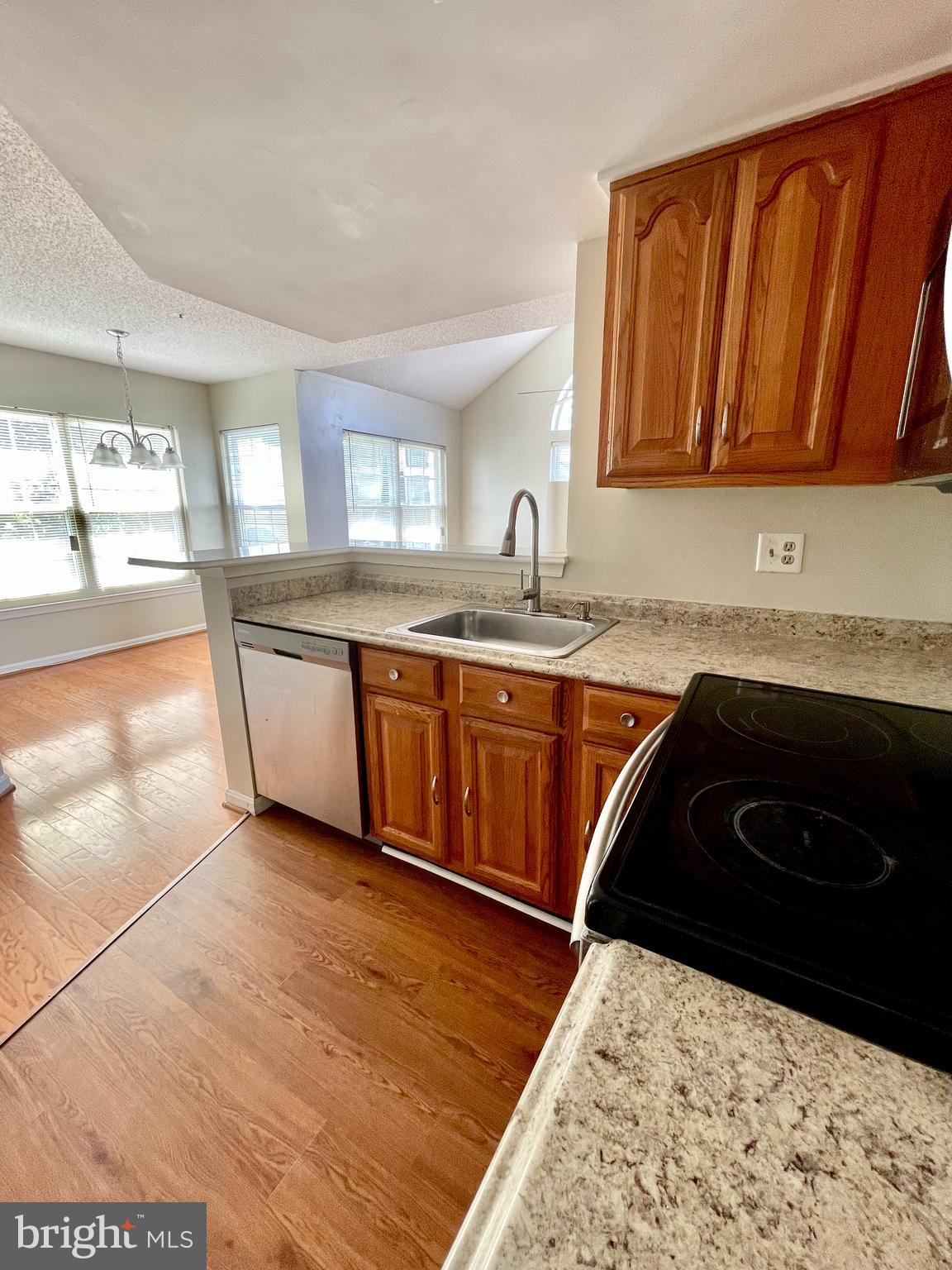 VISTAS 2 AT LAUREL - Residential