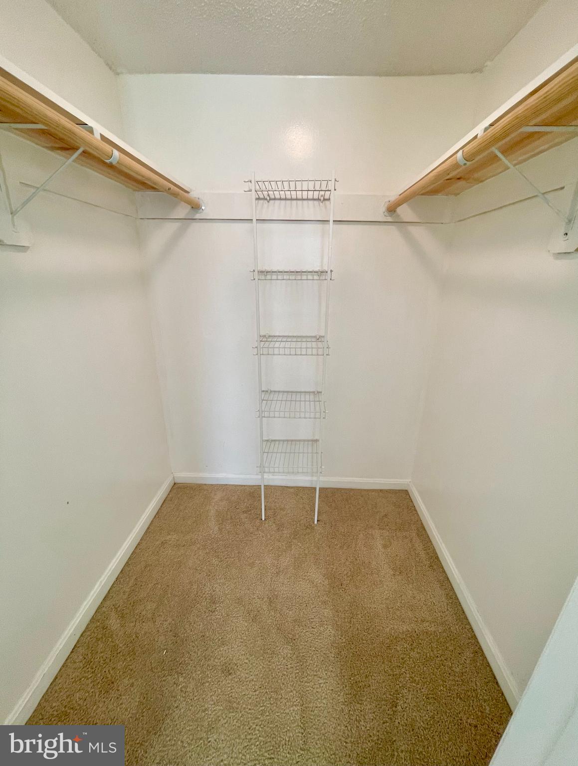 VISTAS 2 AT LAUREL - Residential