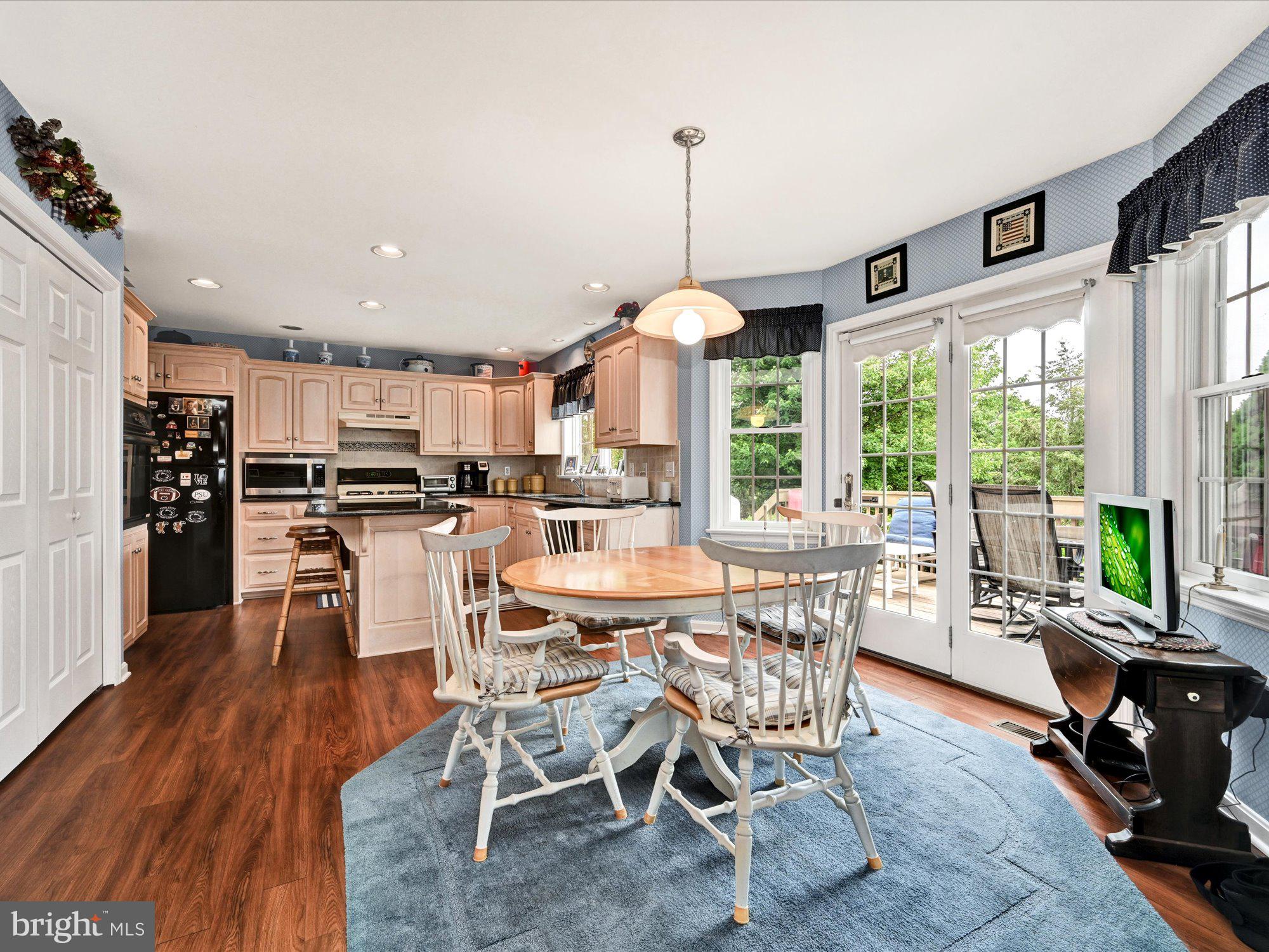 OREGON POINTE - Residential