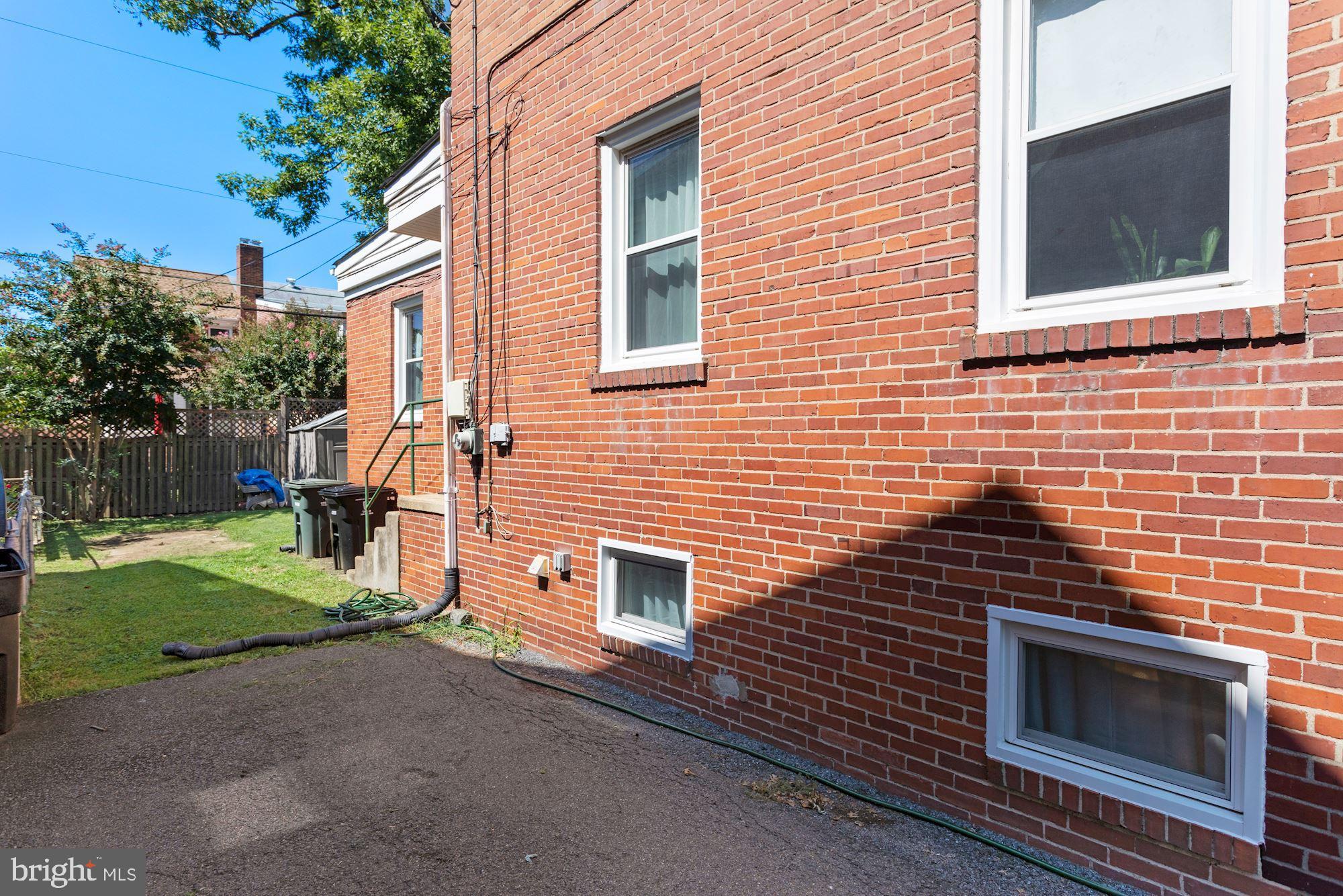 LONG BRANCH PARK - Residential