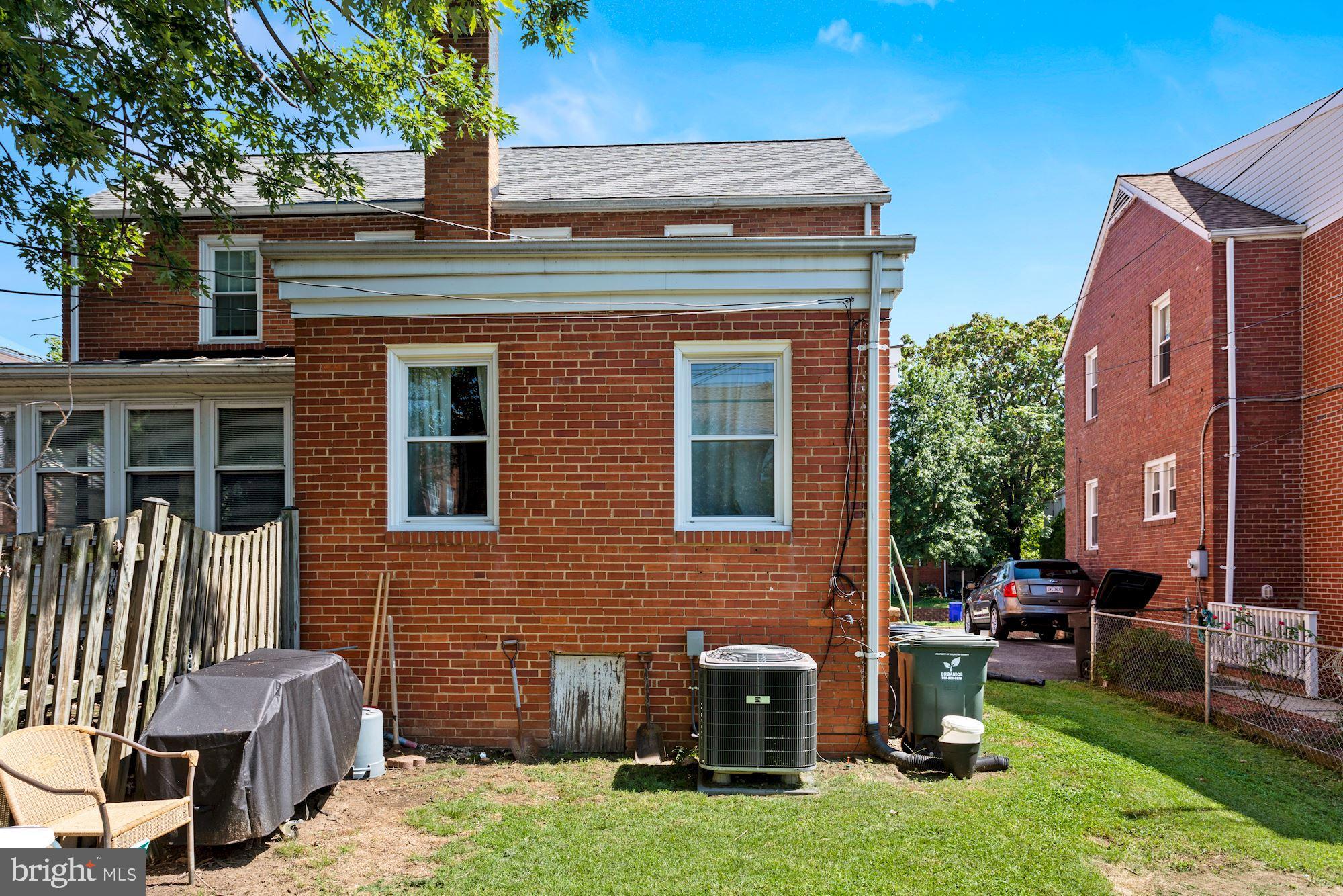 LONG BRANCH PARK - Residential