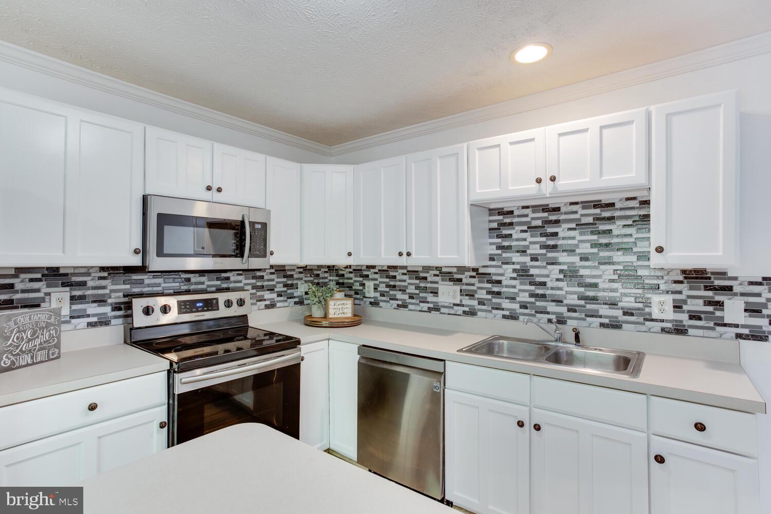 RICHFIELD STATION VILLAGE - Residential