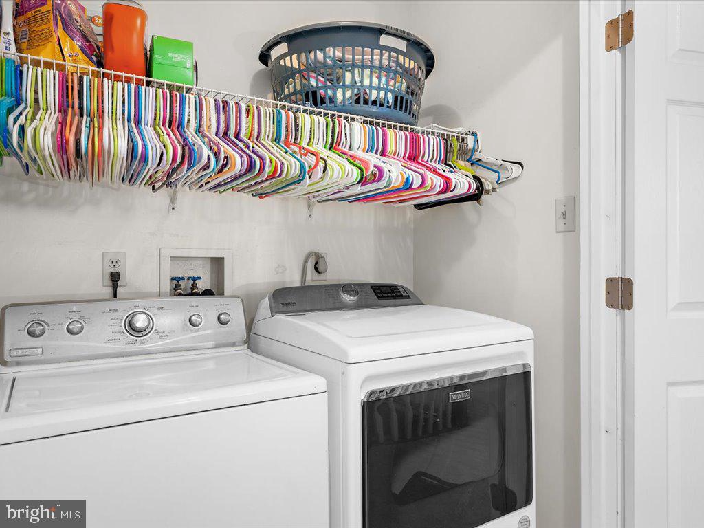 GABLES AT LAWYERS HILL - Residential