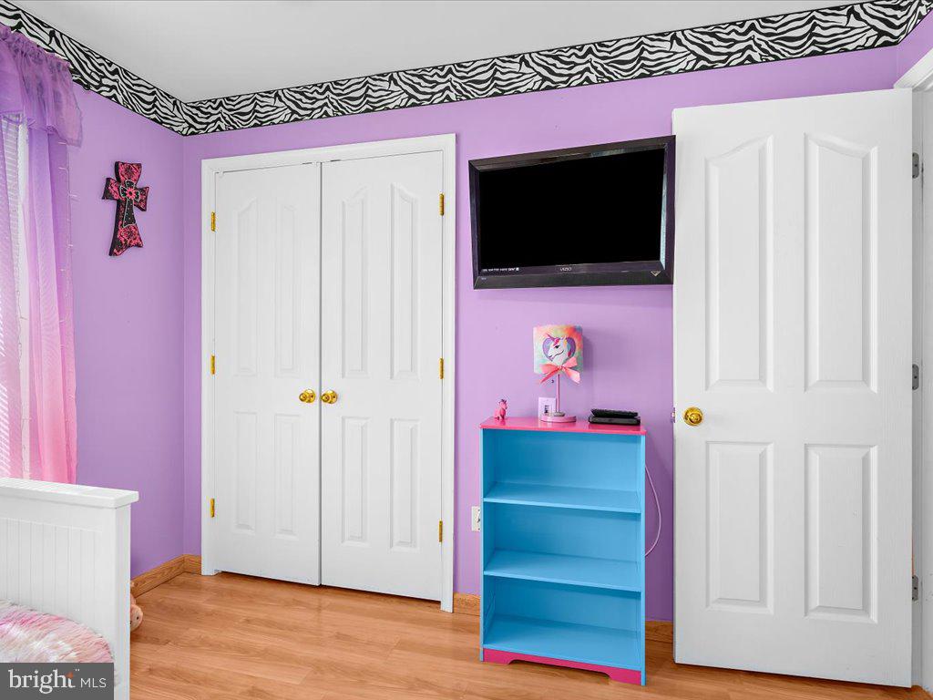 GABLES AT LAWYERS HILL - Residential