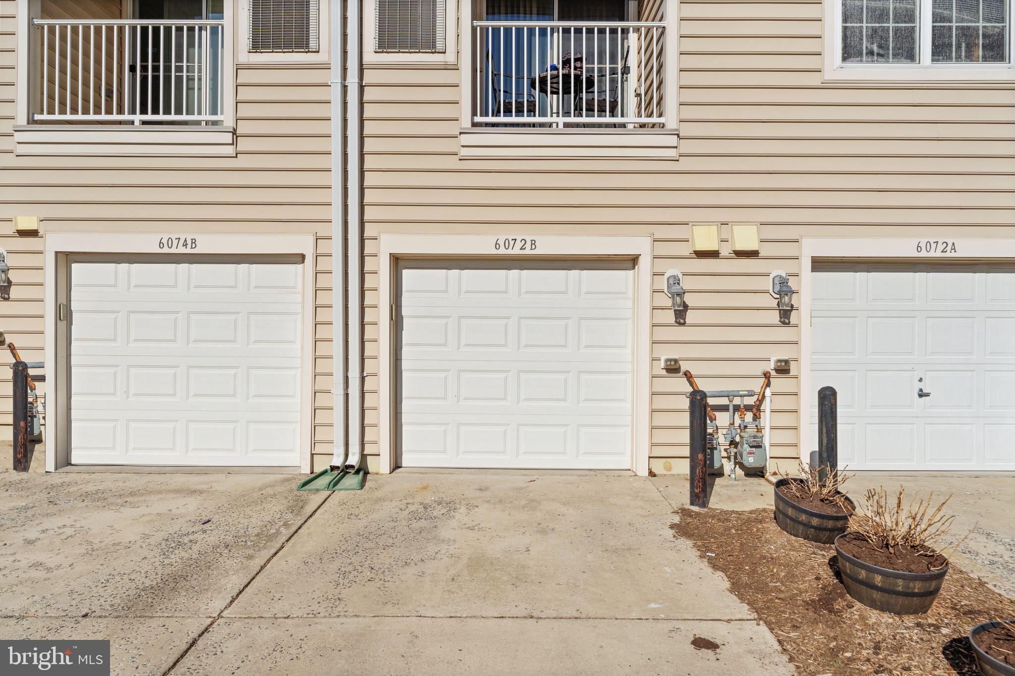 CENTREVILLE CROSSING - Residential