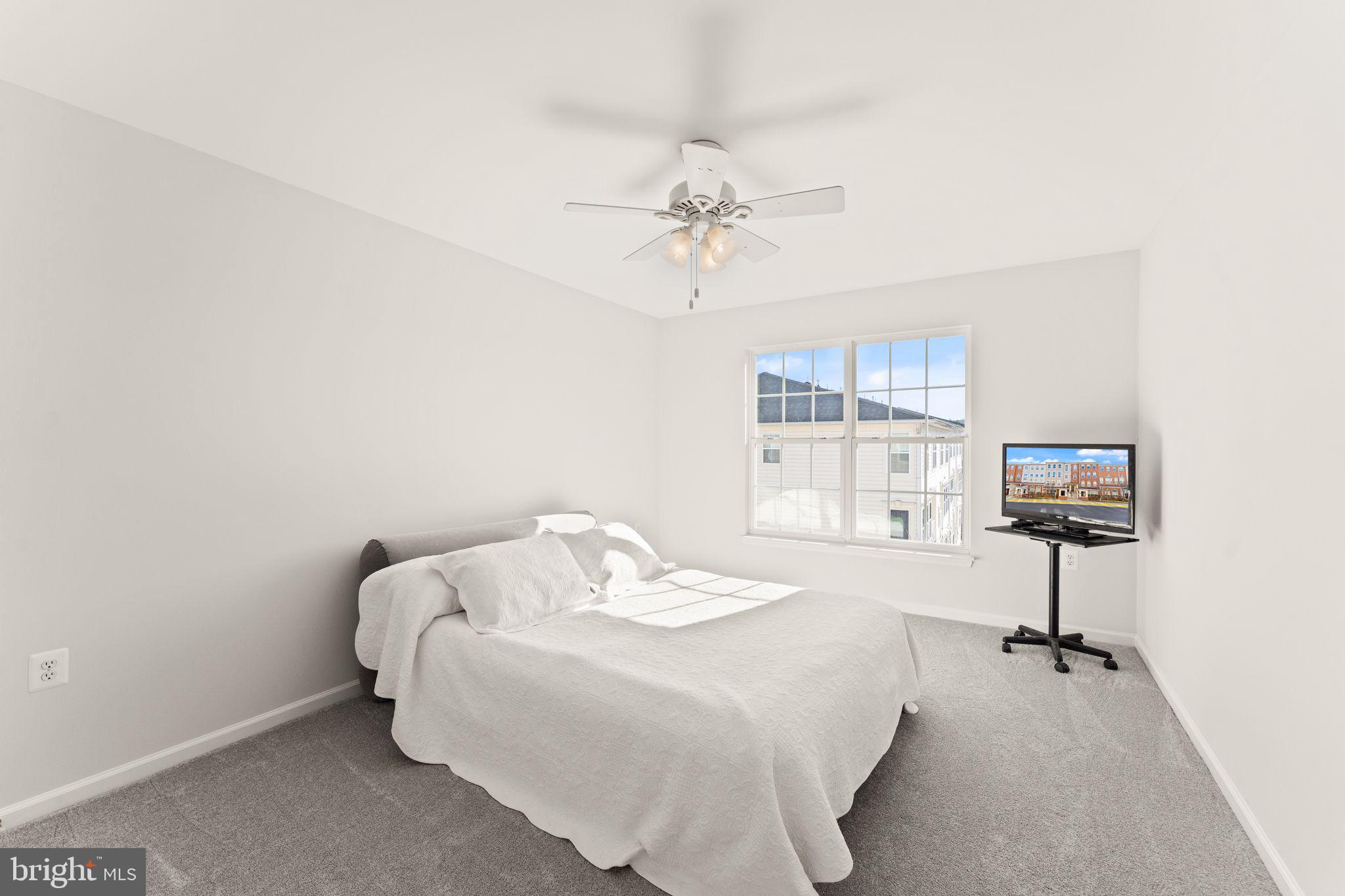 CENTREVILLE CROSSING - Residential