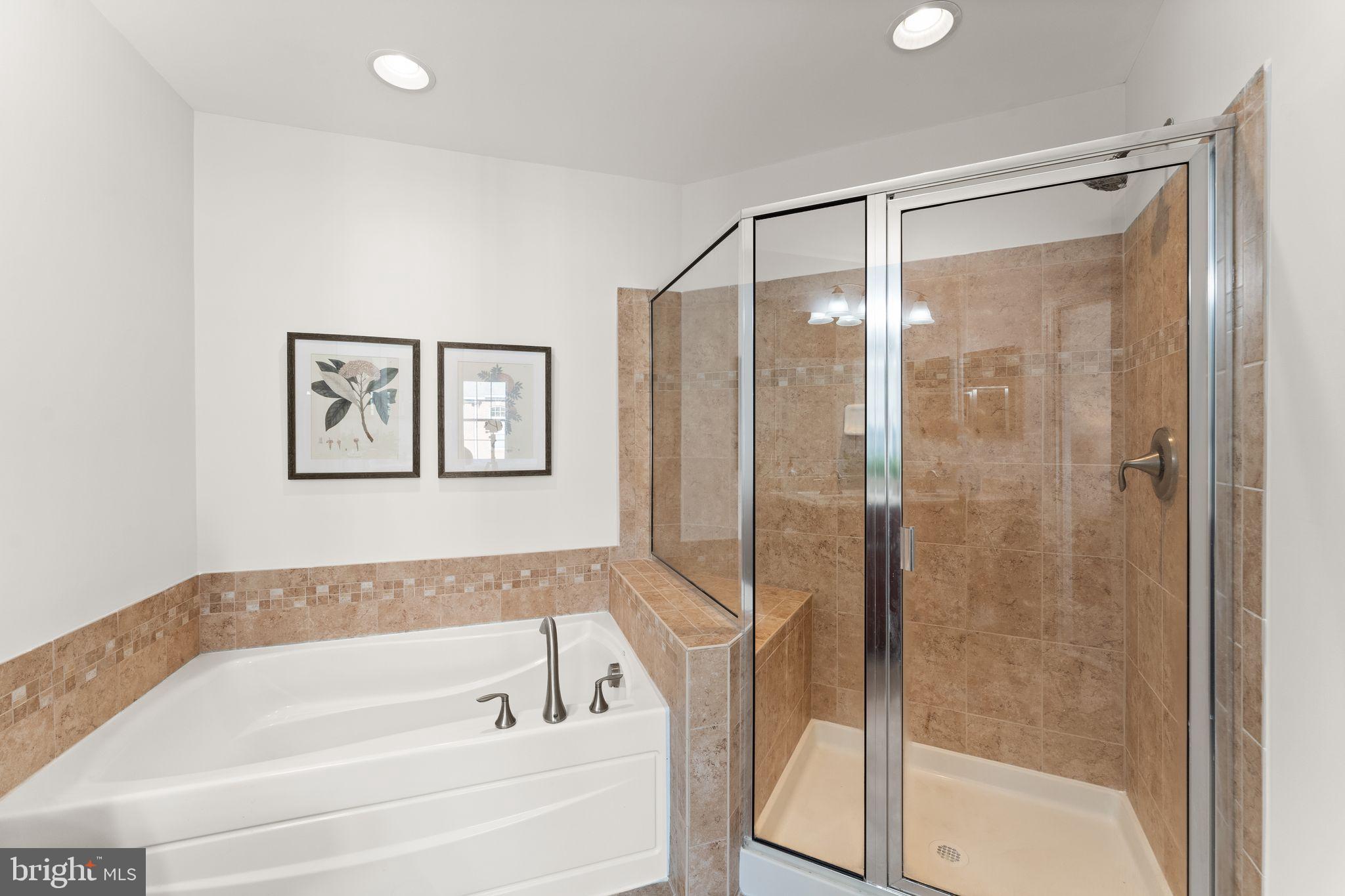 CENTREVILLE CROSSING - Residential