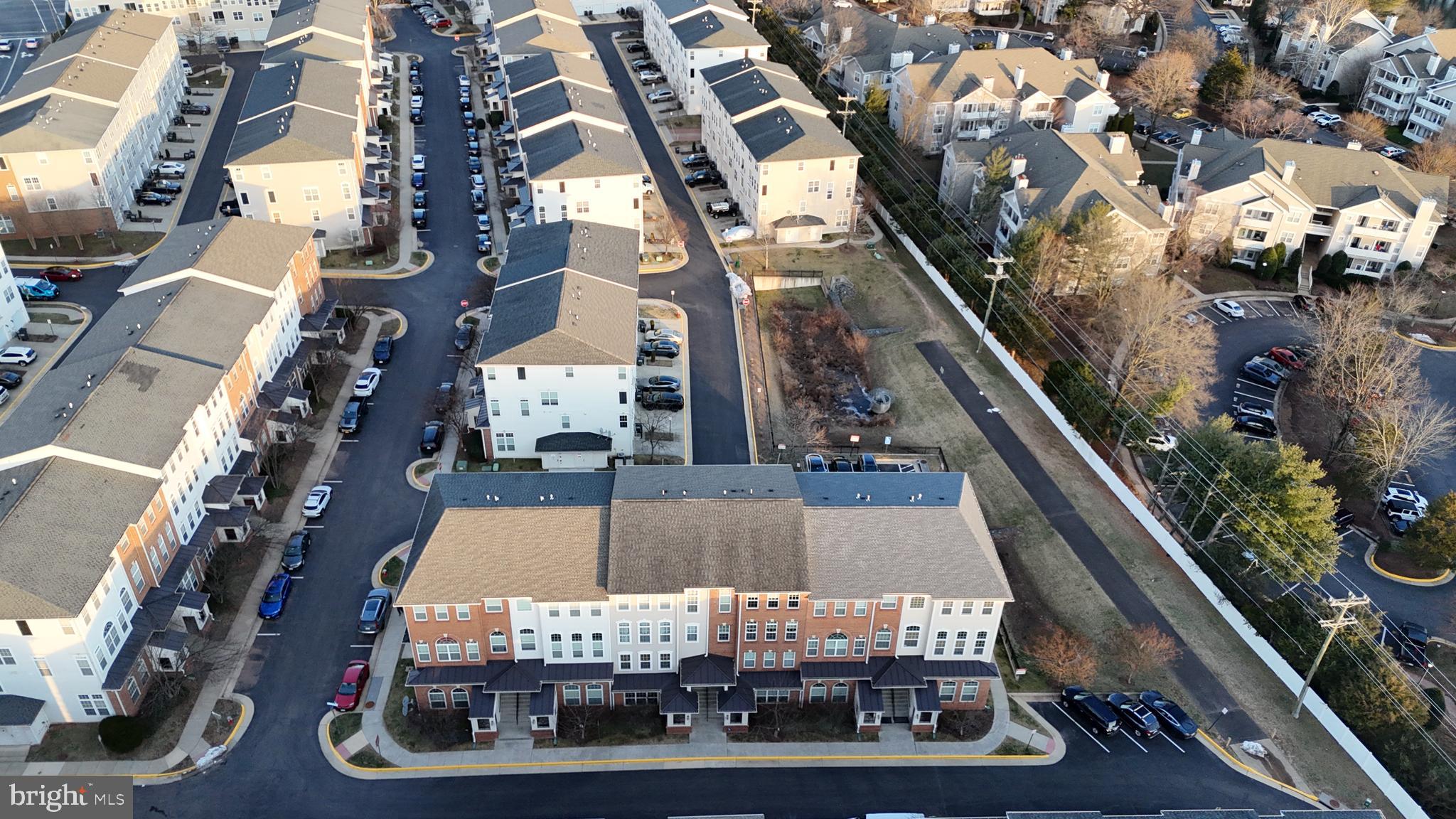 CENTREVILLE CROSSING - Residential