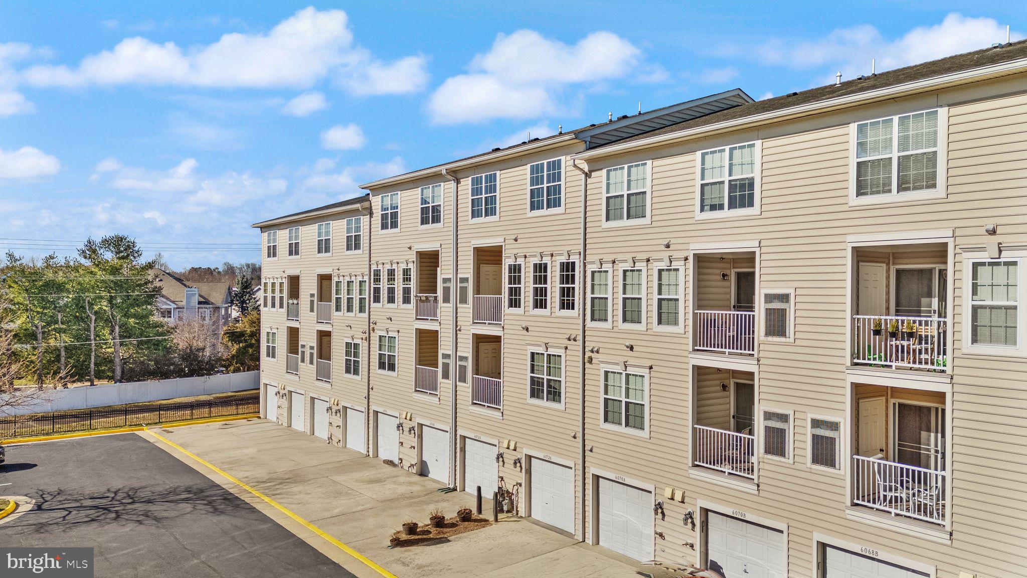 CENTREVILLE CROSSING - Residential