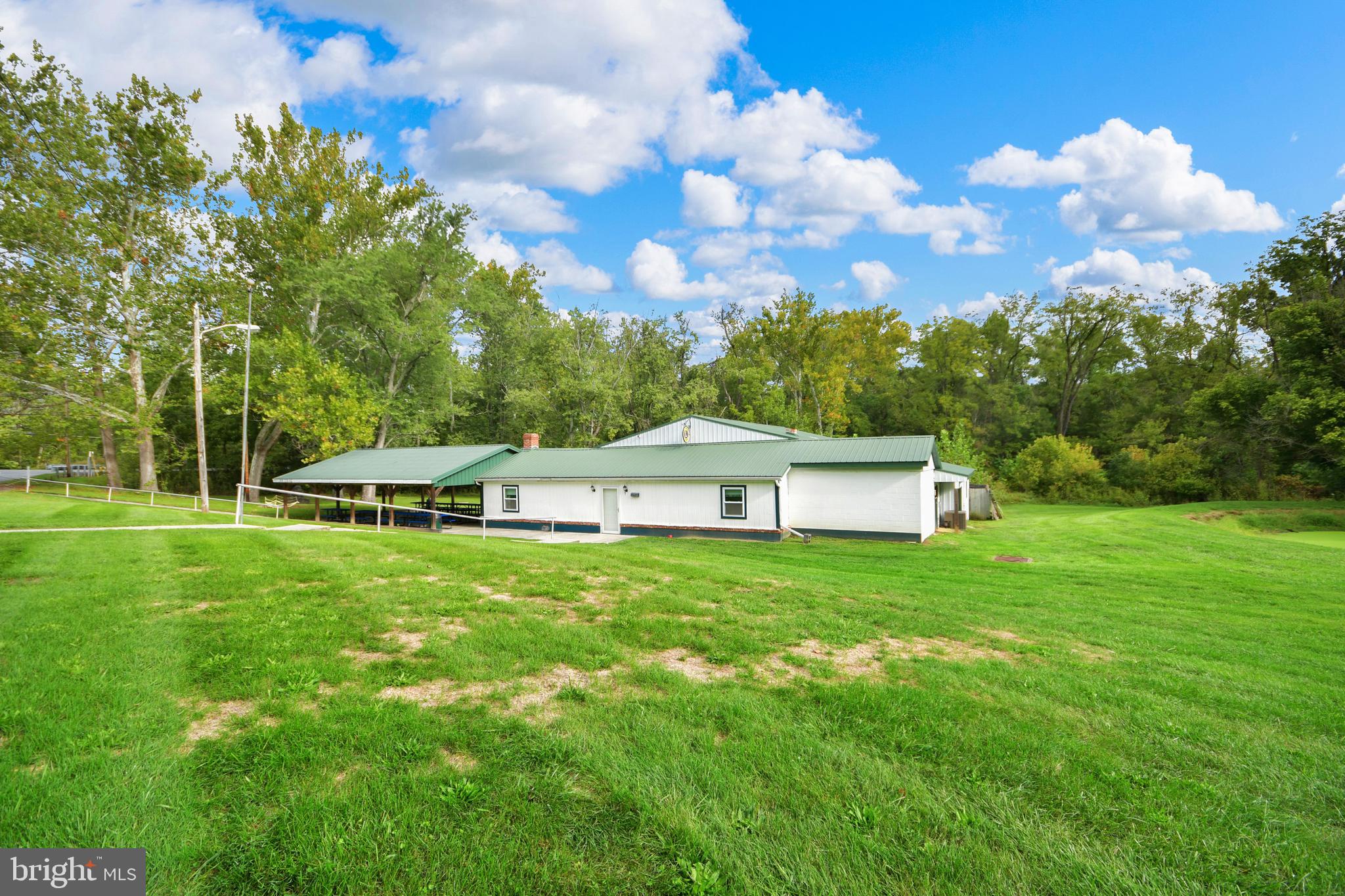 VILLA ESTATES - Residential