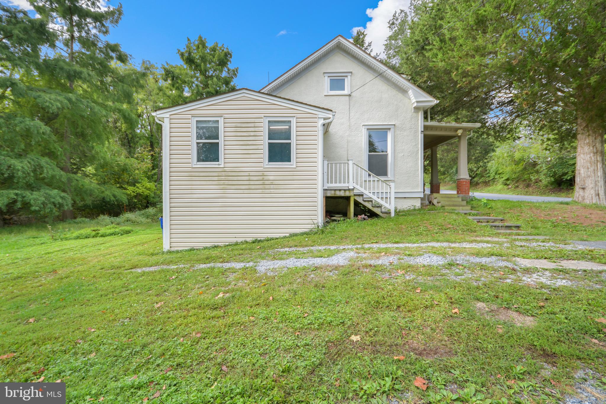 VILLA ESTATES - Residential