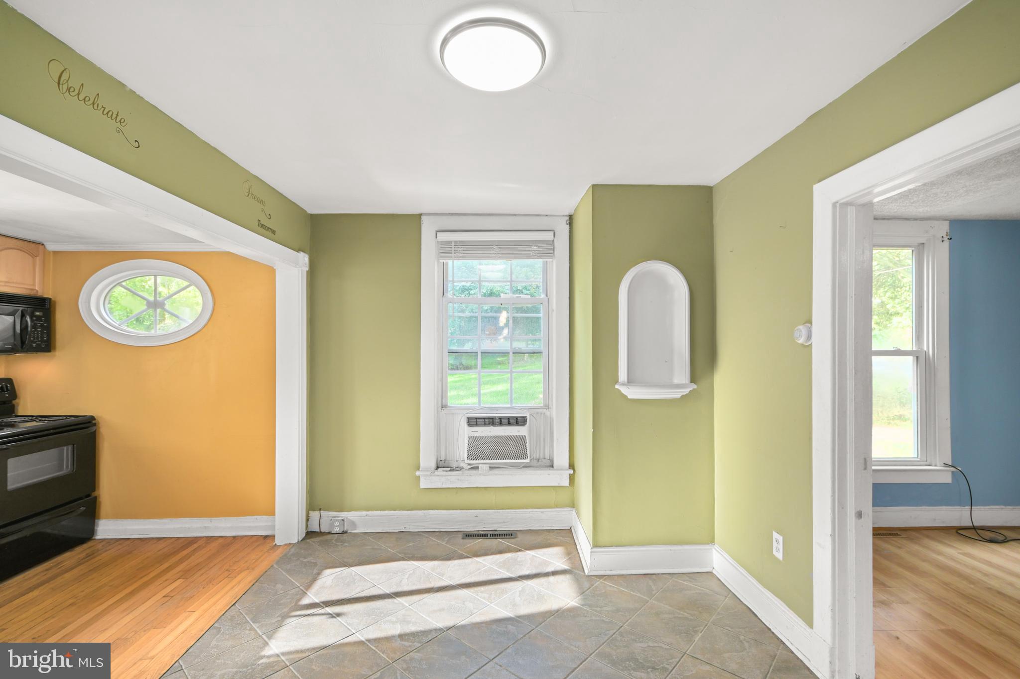 VILLA ESTATES - Residential