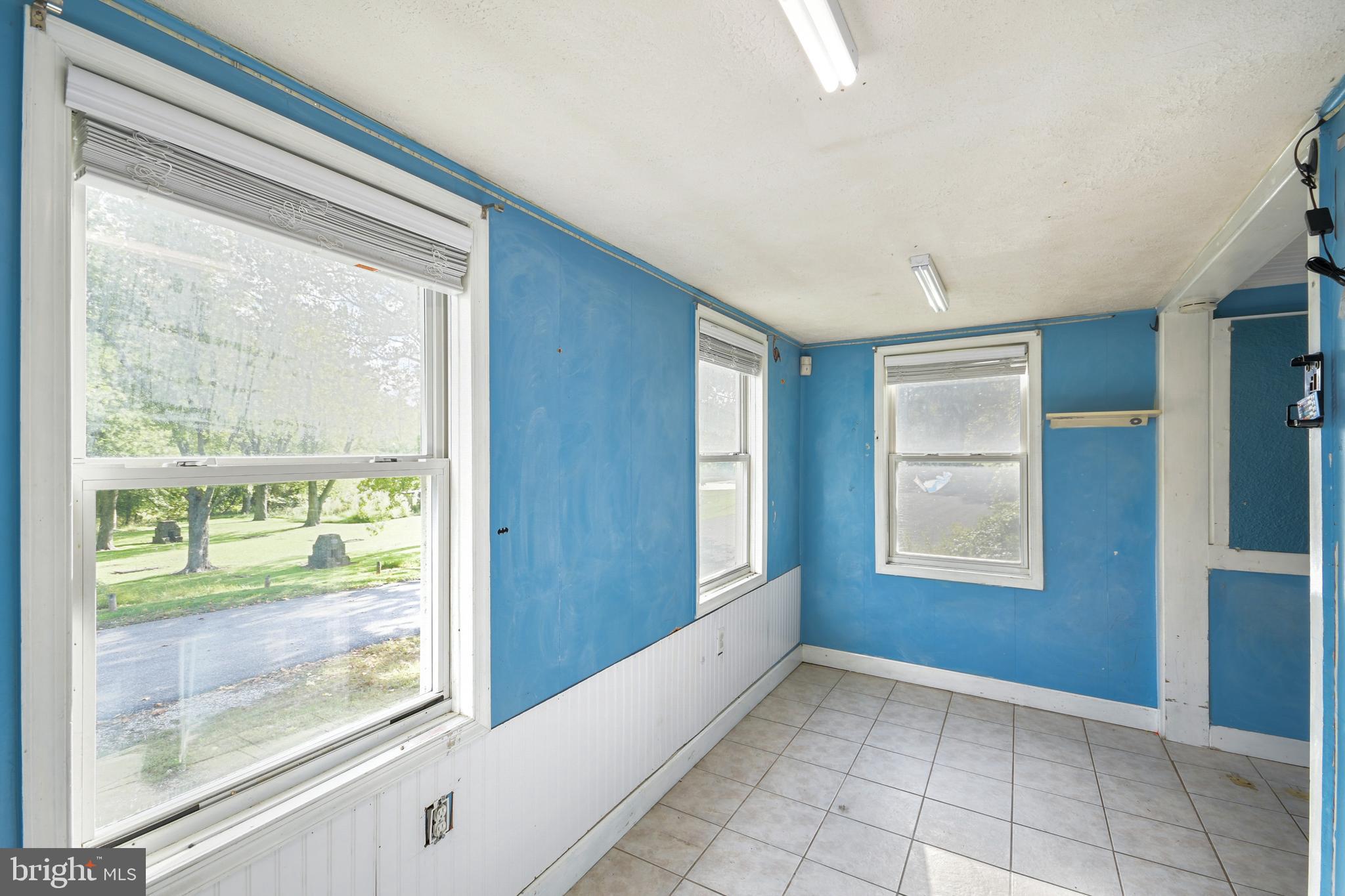 VILLA ESTATES - Residential