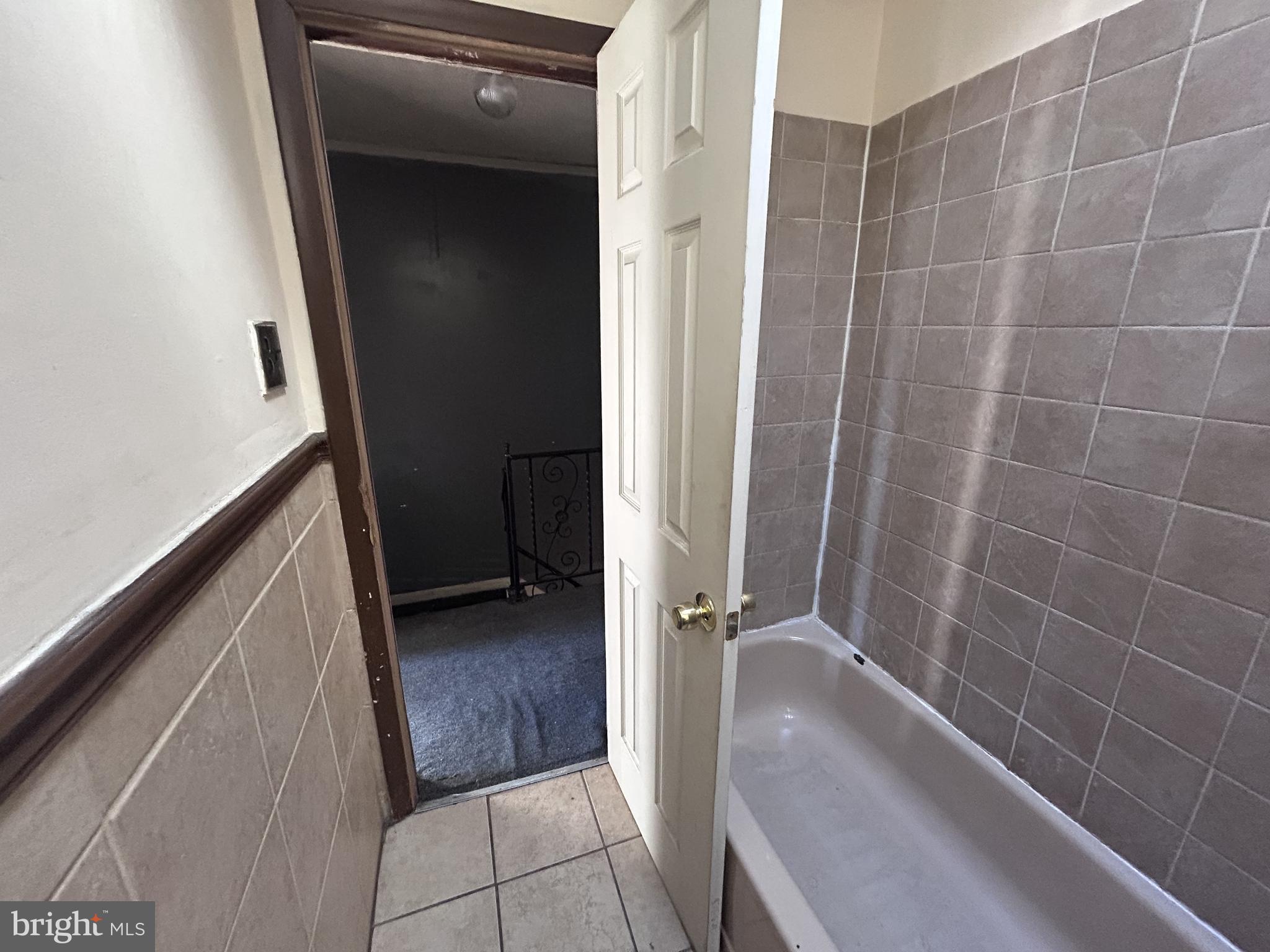 PHILADELPHIA (SOUTHWEST) - Residential