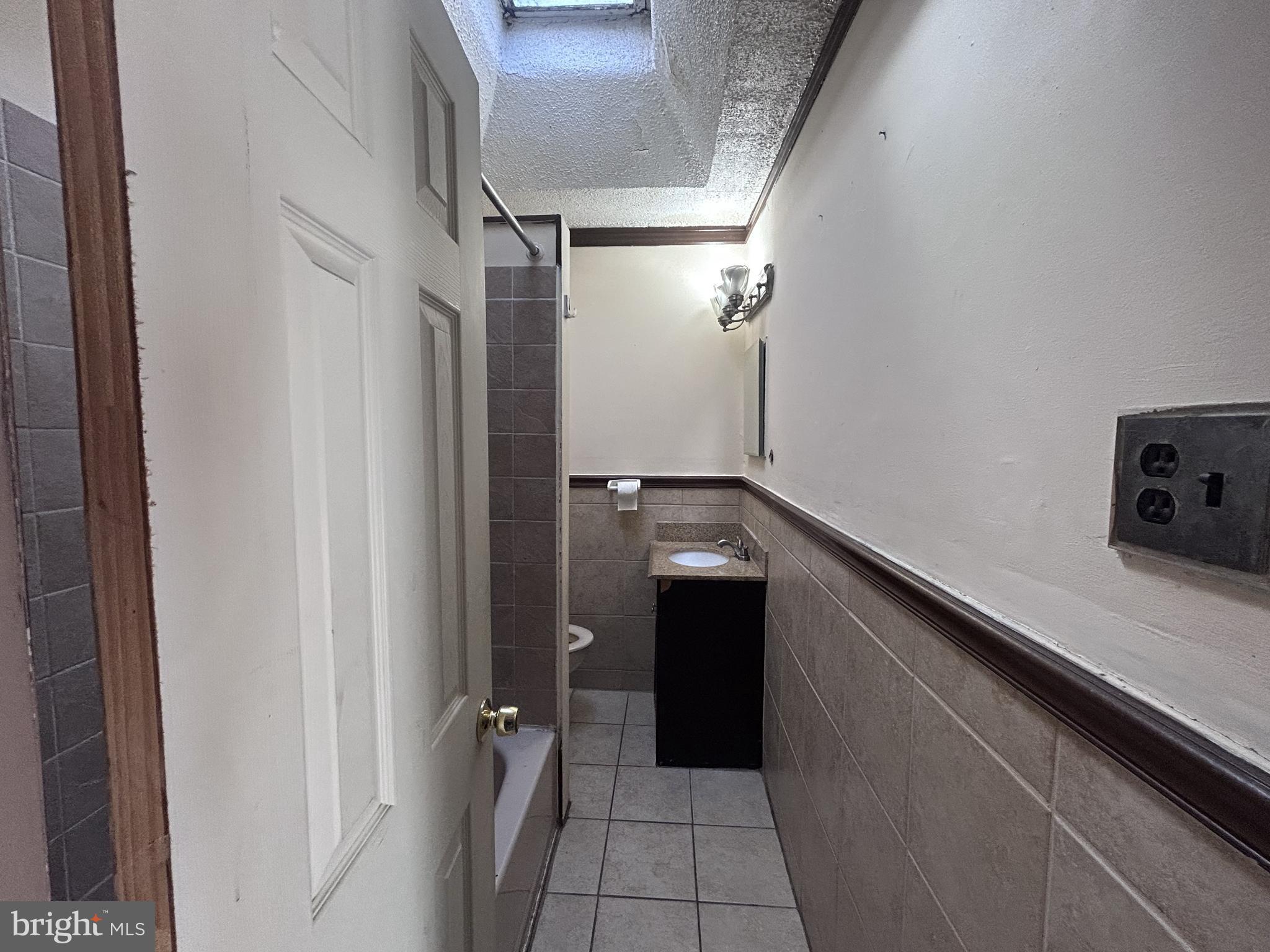 PHILADELPHIA (SOUTHWEST) - Residential