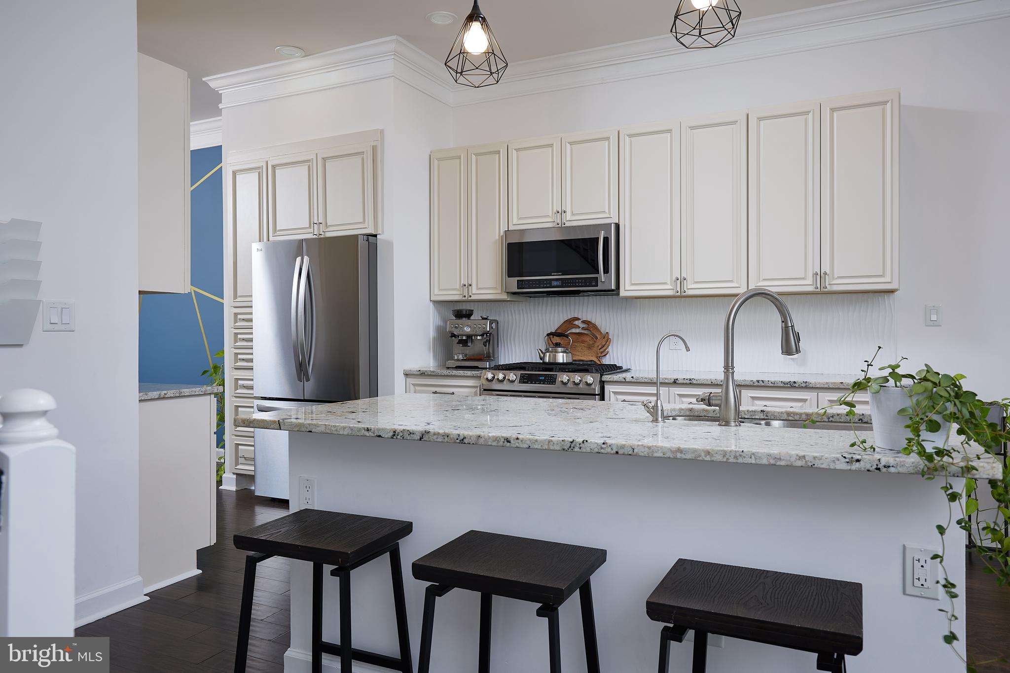 LAKELANDS - Residential