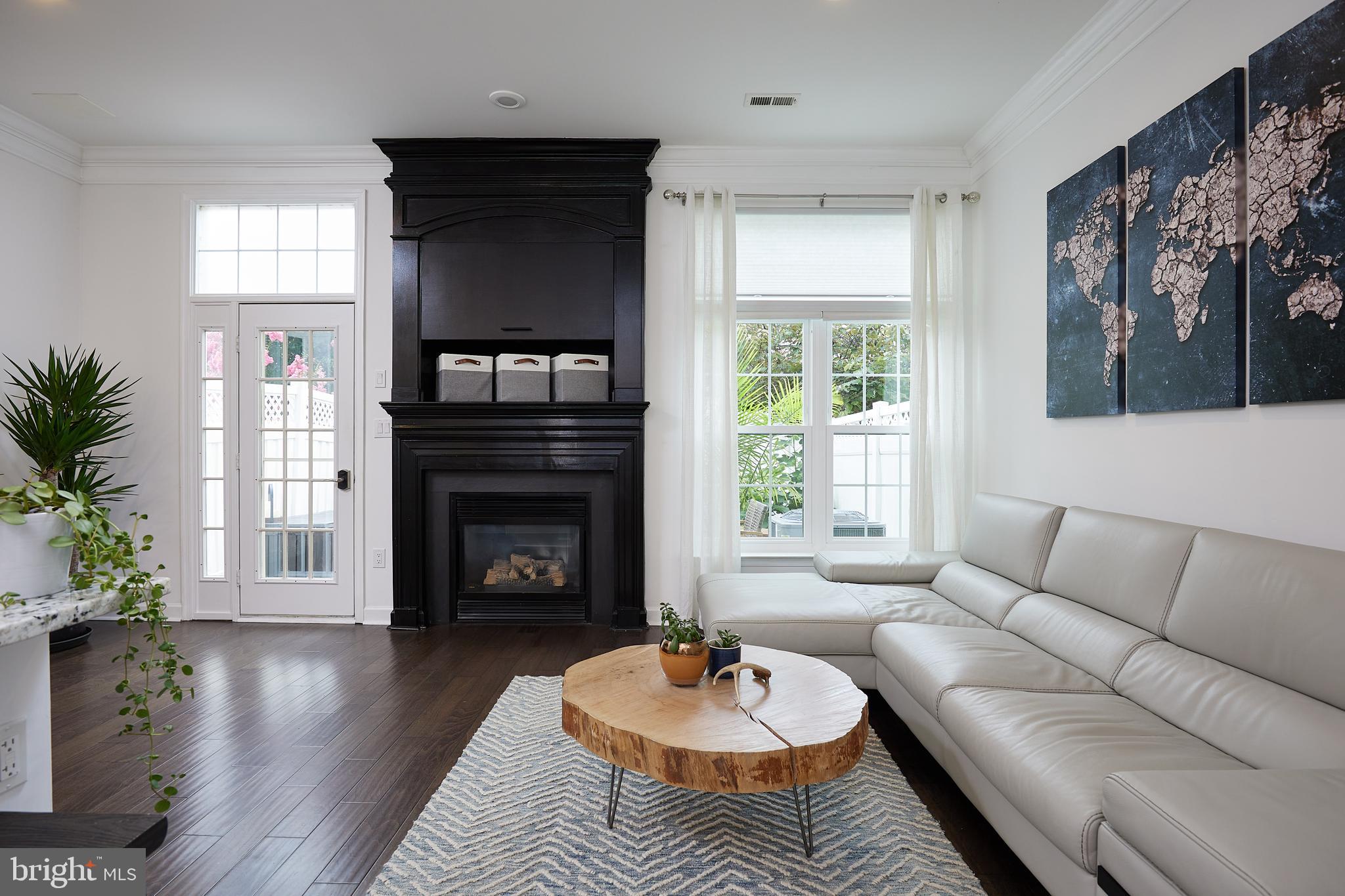 LAKELANDS - Residential