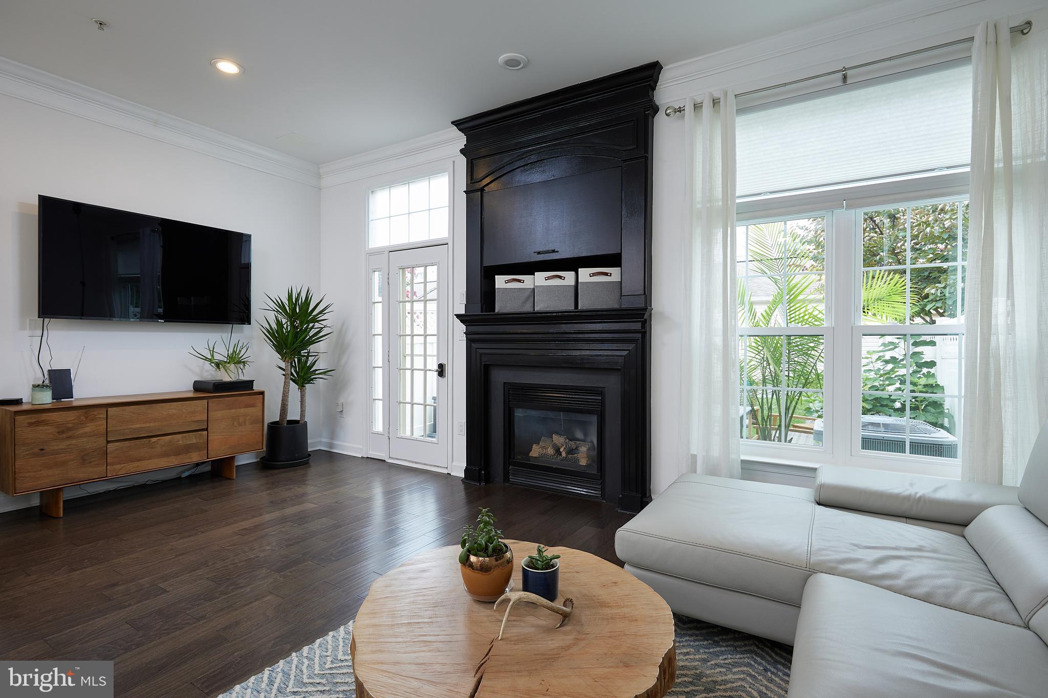 LAKELANDS - Residential