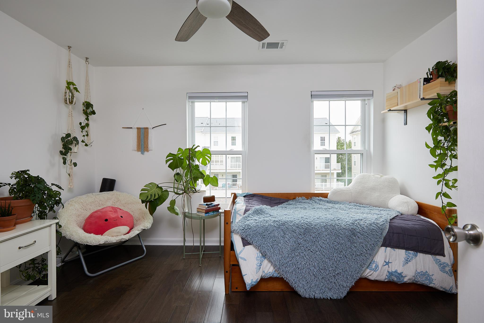 LAKELANDS - Residential