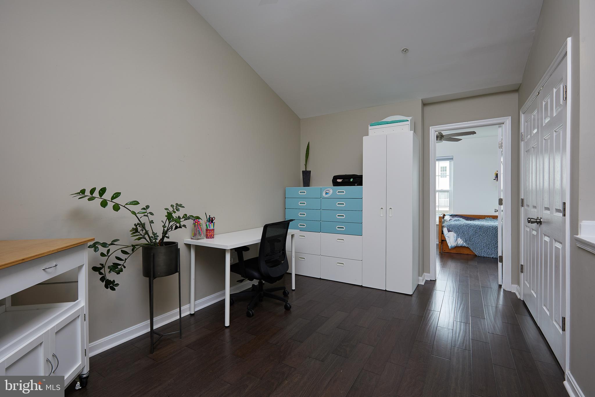 LAKELANDS - Residential