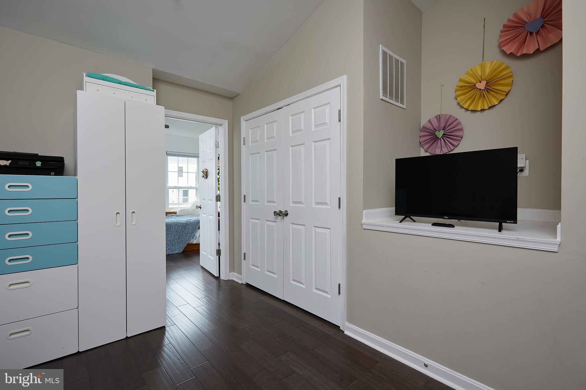 LAKELANDS - Residential