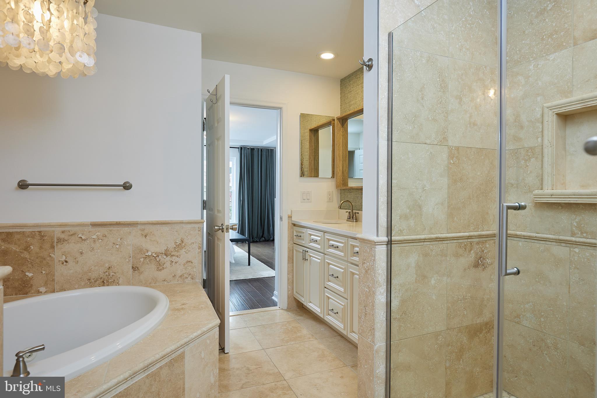 LAKELANDS - Residential