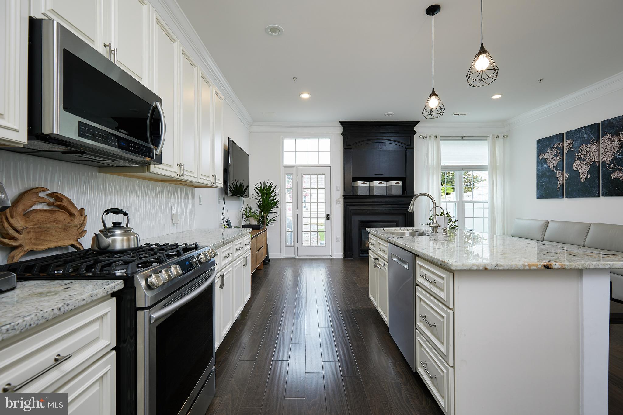 LAKELANDS - Residential