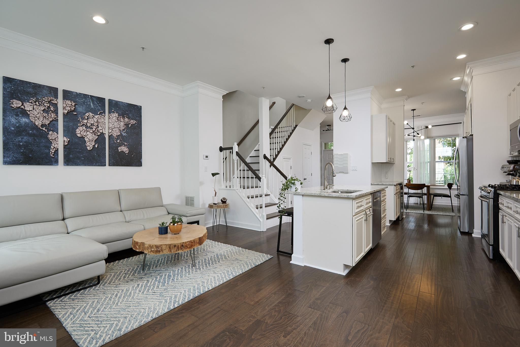 LAKELANDS - Residential