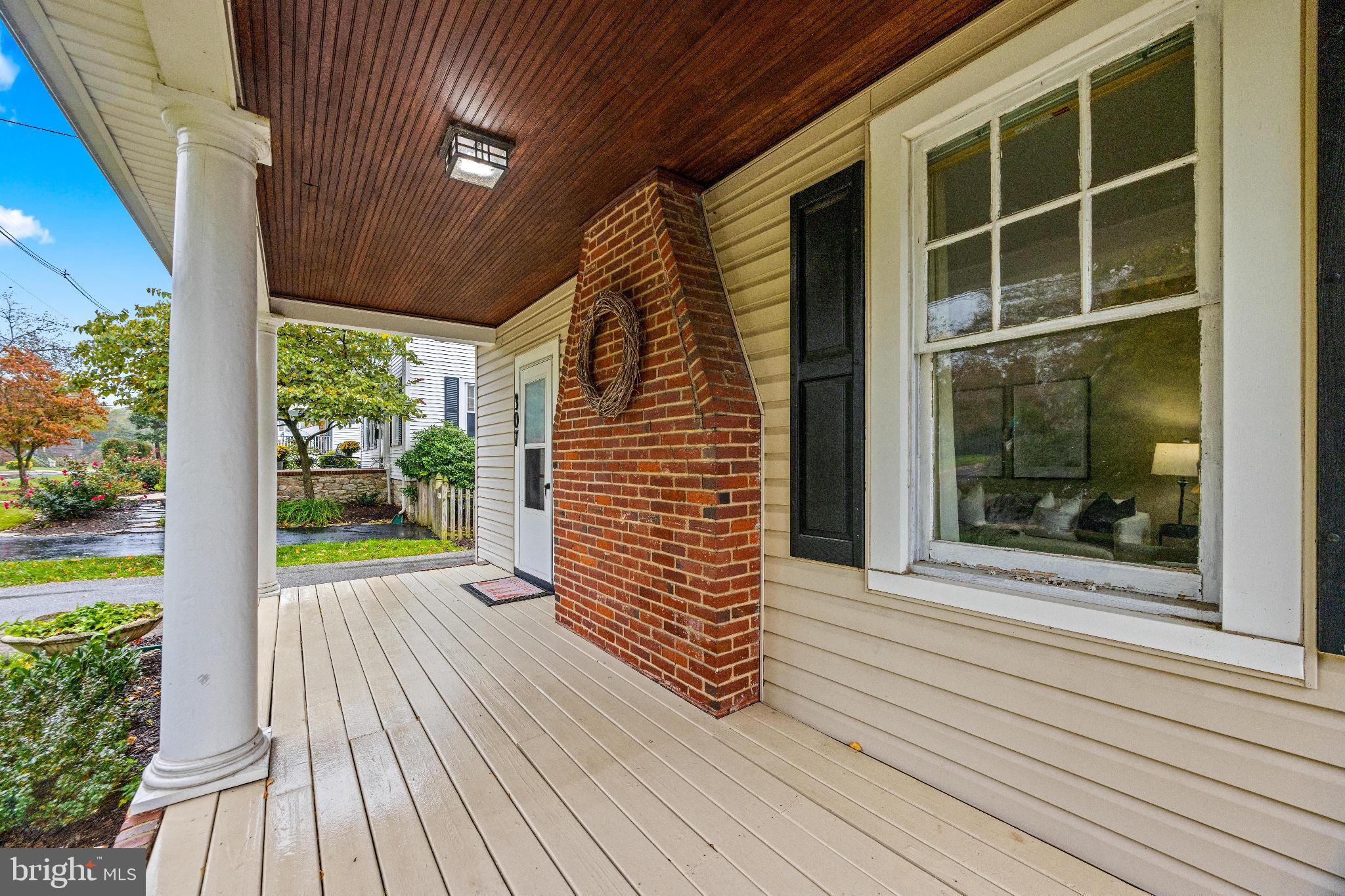 LAKE EVESHAM - Residential