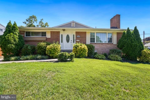 13004 Bluhill Road, Silver Spring, MD 20906 - #: MDMC2247984