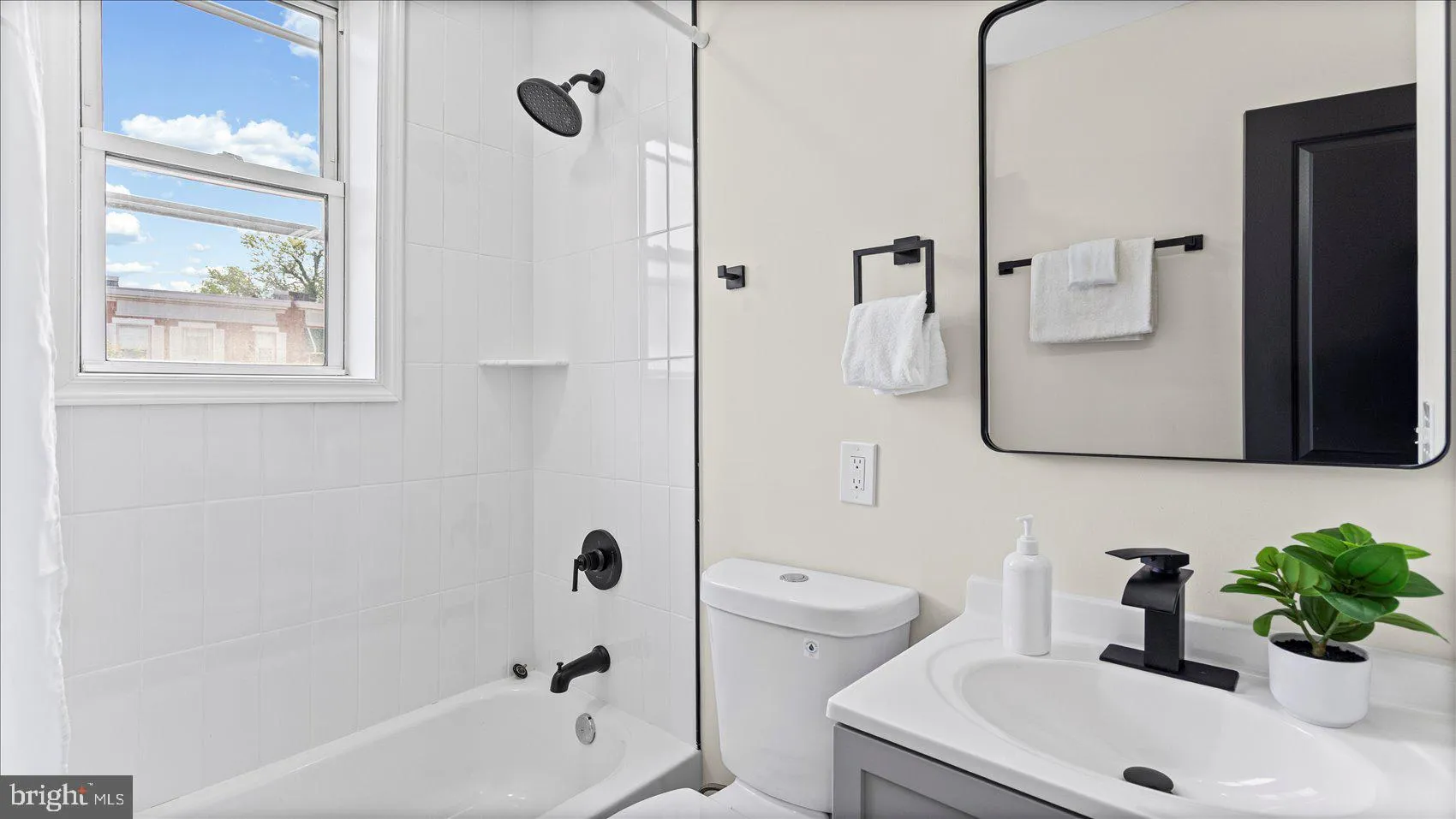 Additional image 65 of 1824 E 32nd Street, Baltimore, MD 21218