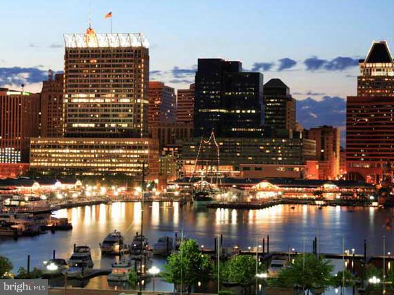 CREEKSIDE VILLAGE - Residential