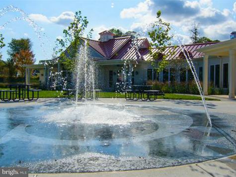 CREEKSIDE VILLAGE - Residential