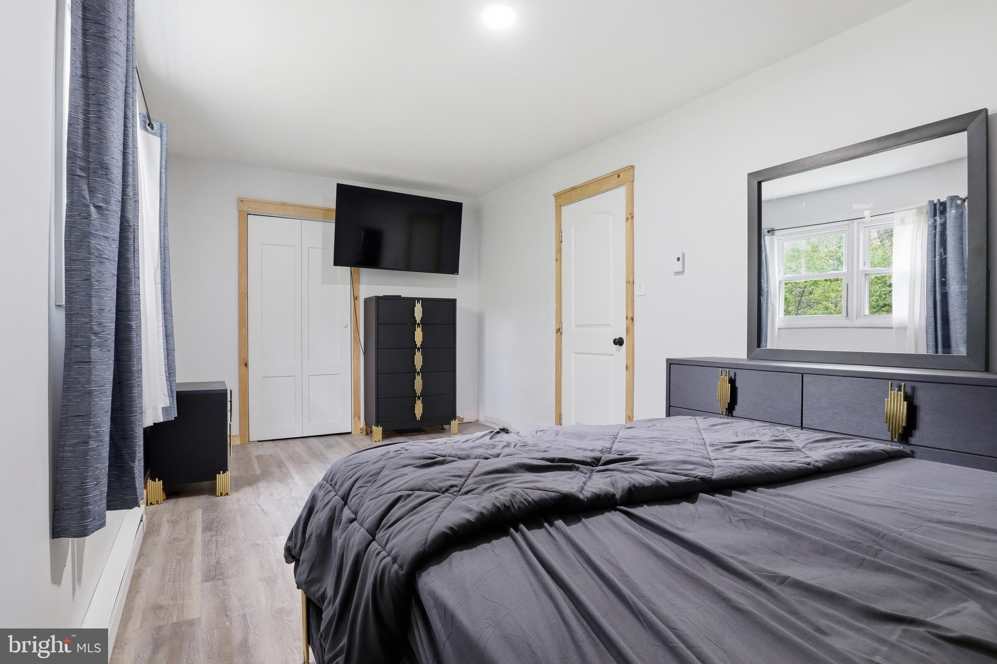 VALLEY GREEN VILLAGE - Residential