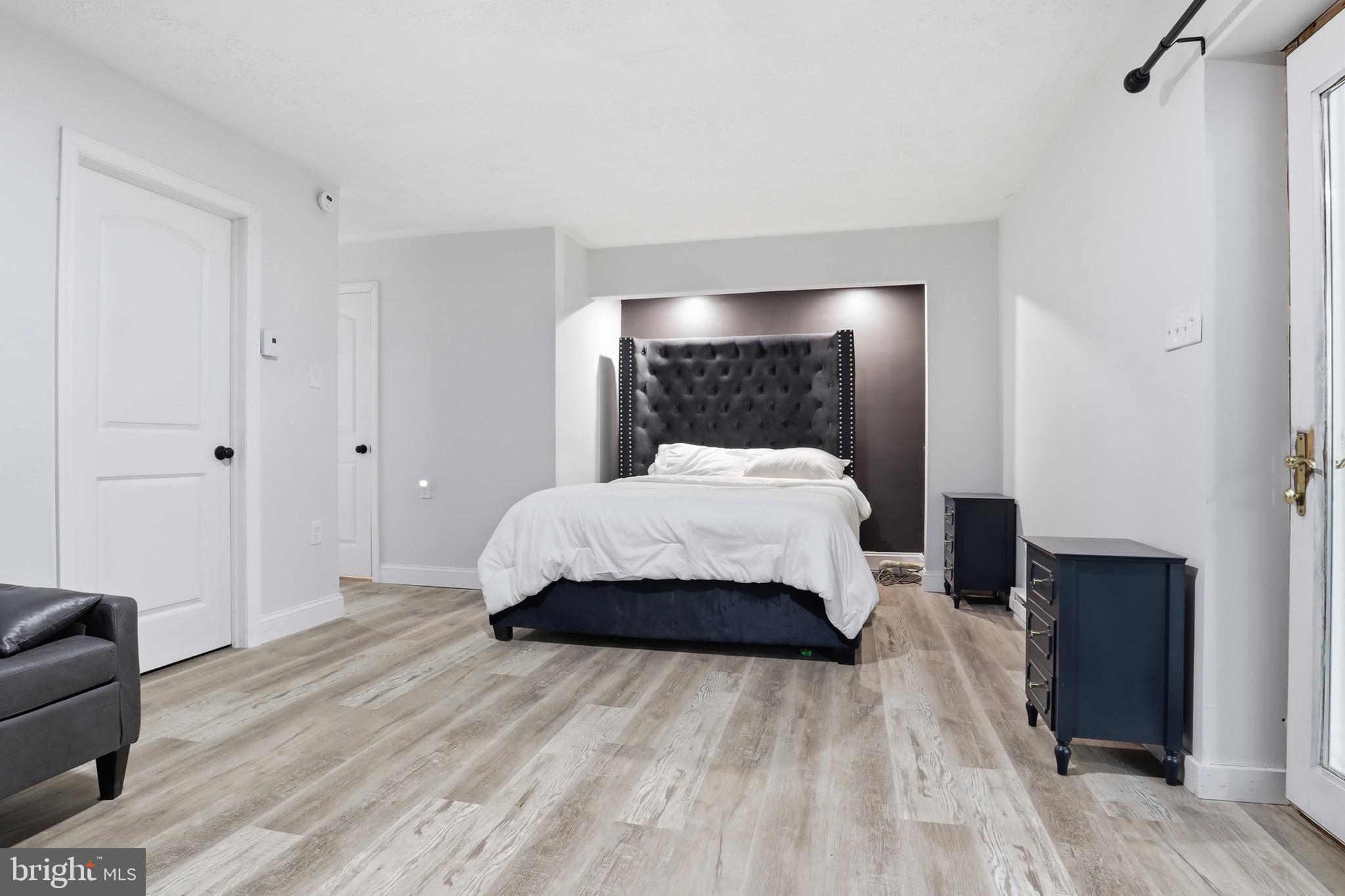 VALLEY GREEN VILLAGE - Residential
