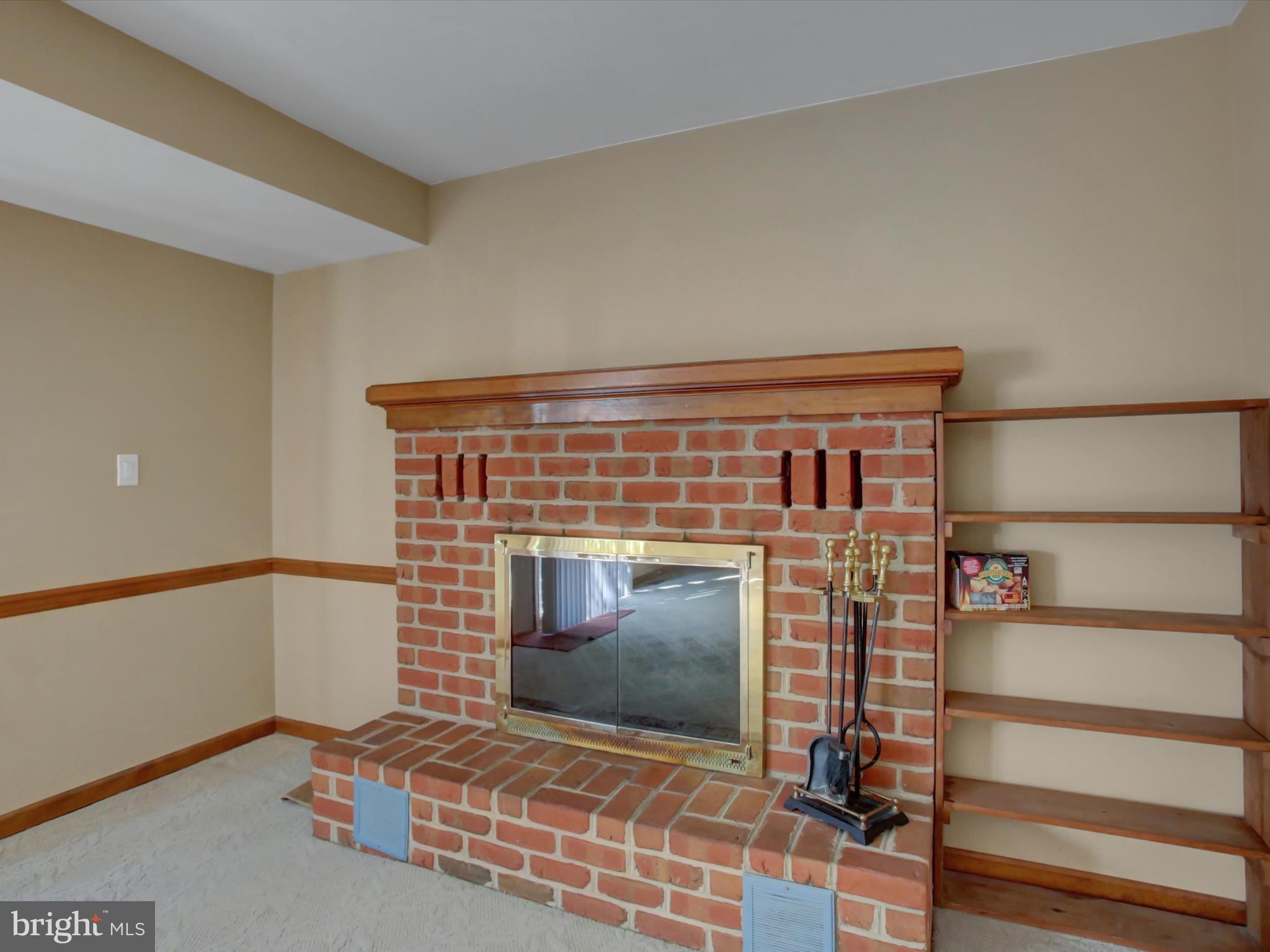 RIDGELAND - Residential