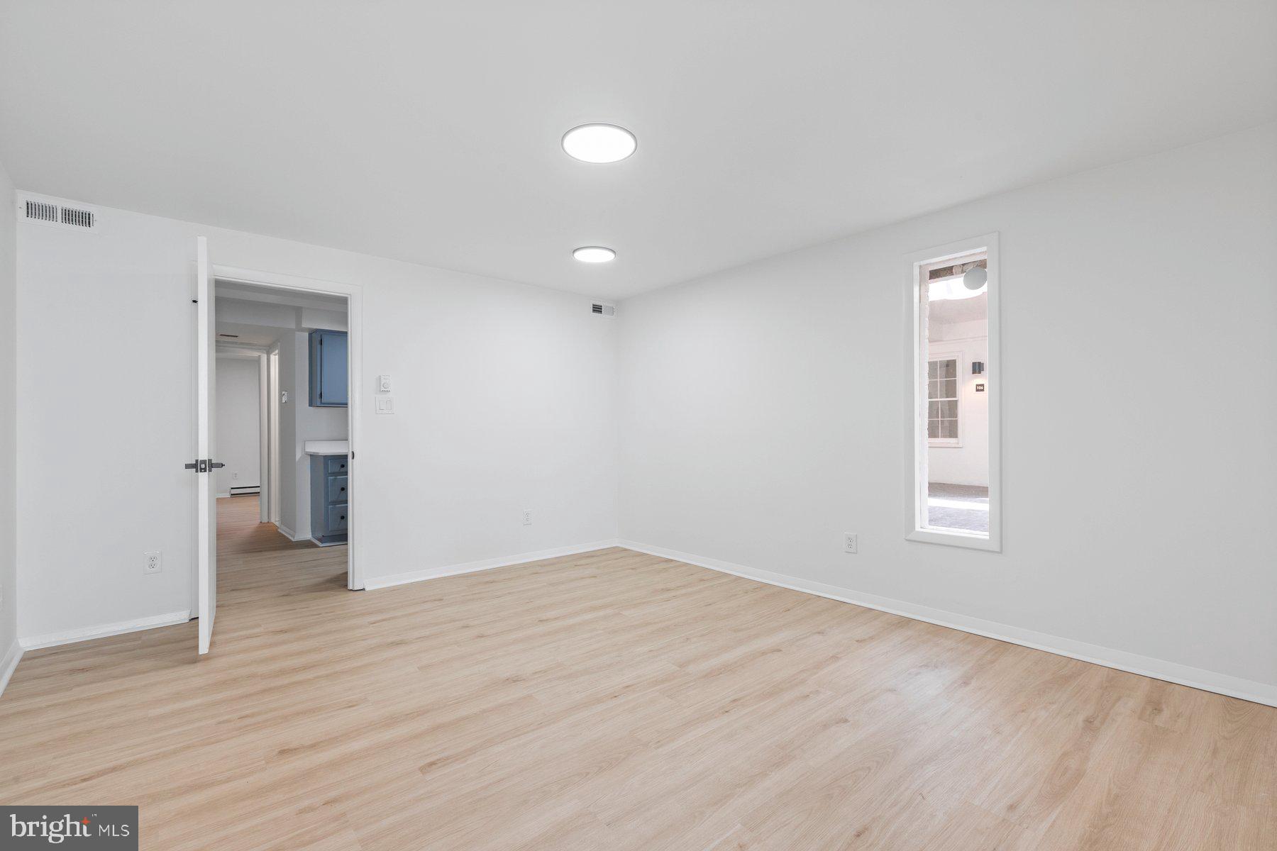 OLD TOWN ALEXANDRIA - Residential Lease