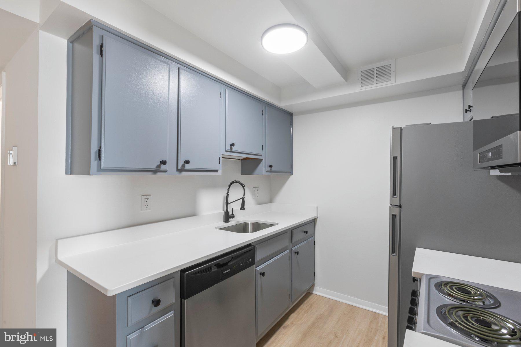 OLD TOWN ALEXANDRIA - Residential Lease