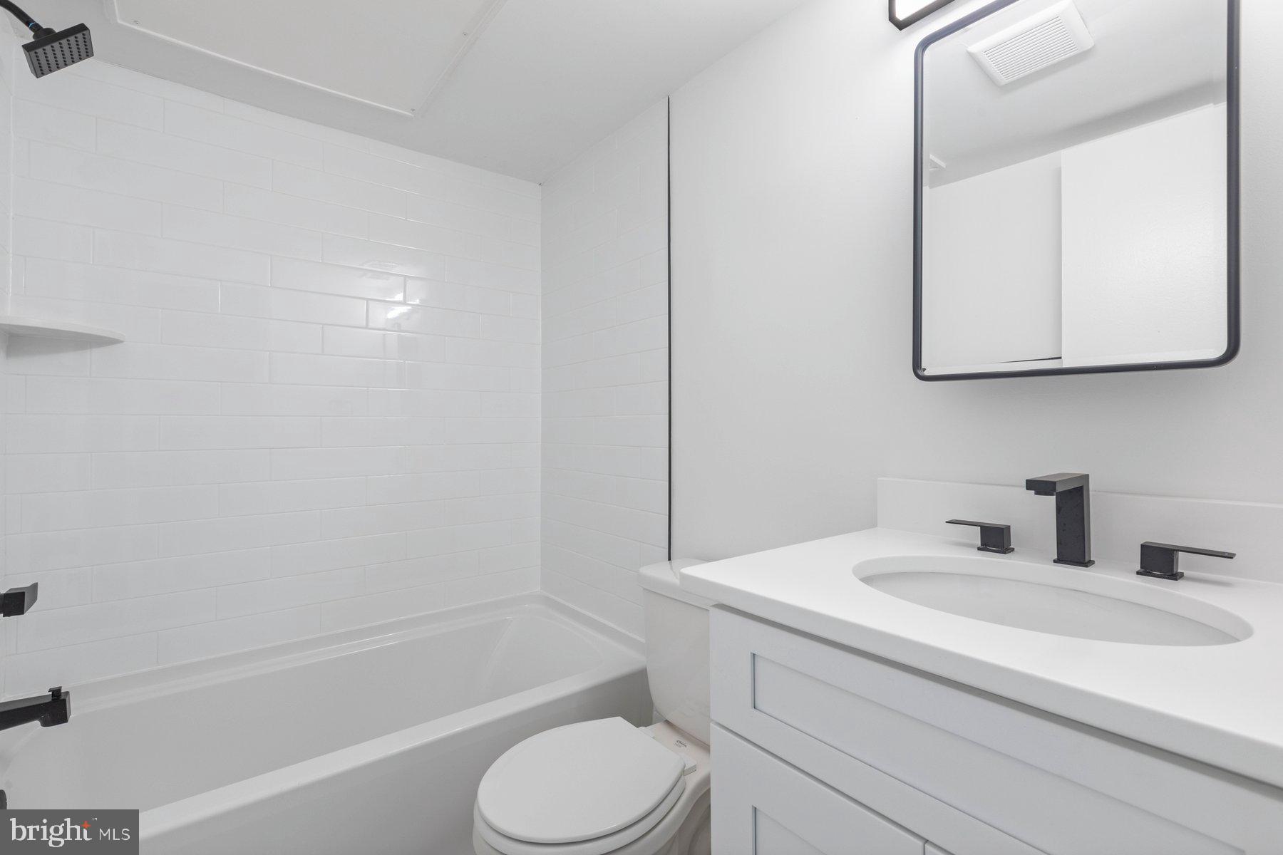 OLD TOWN ALEXANDRIA - Residential Lease